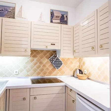 Ahrendt-haus-caecilia *